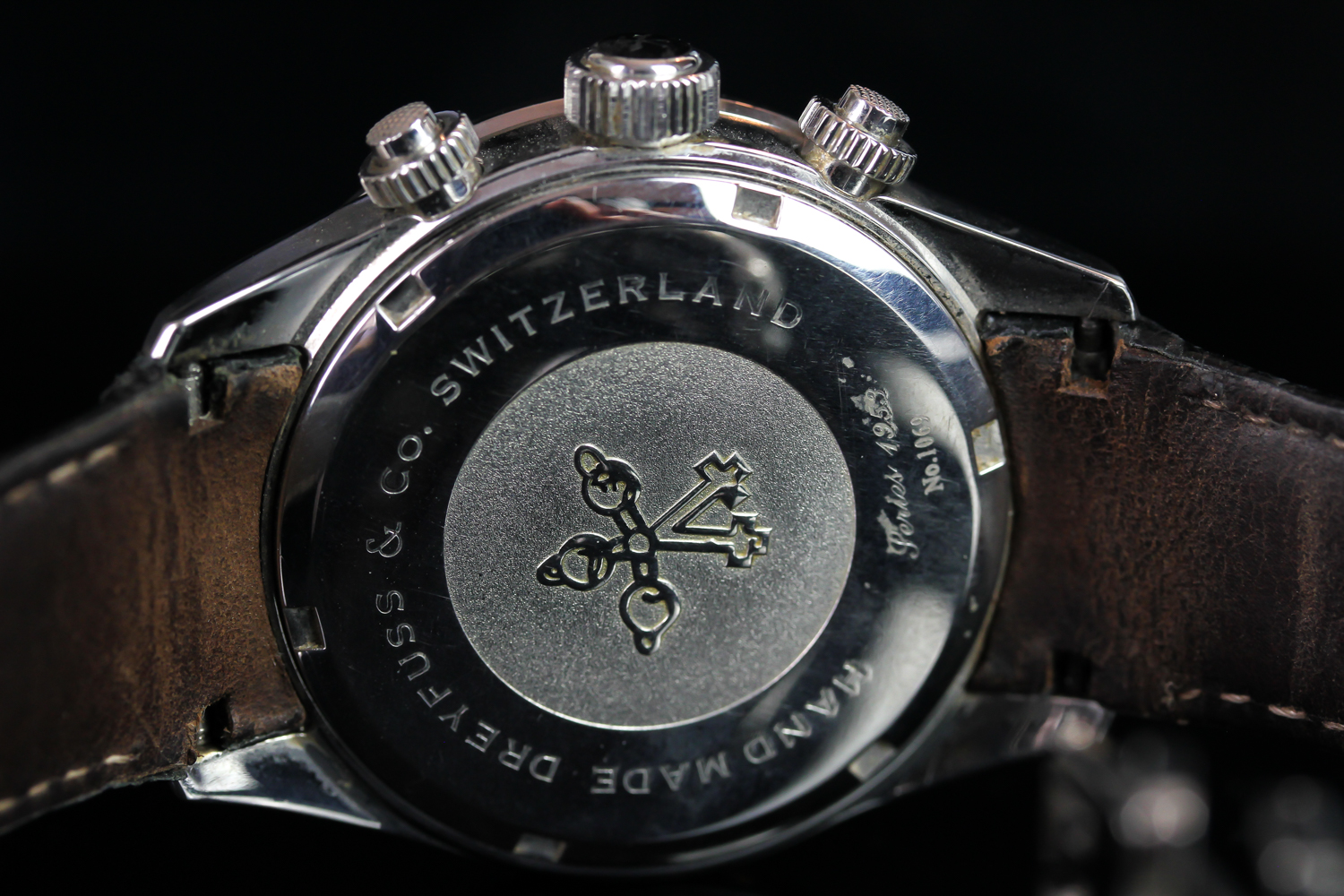 GENTLMANS DREYFUSS AND CO CHRONOGRAPH NO 1069, round, black dial with silver hands, silver baton - Image 4 of 4