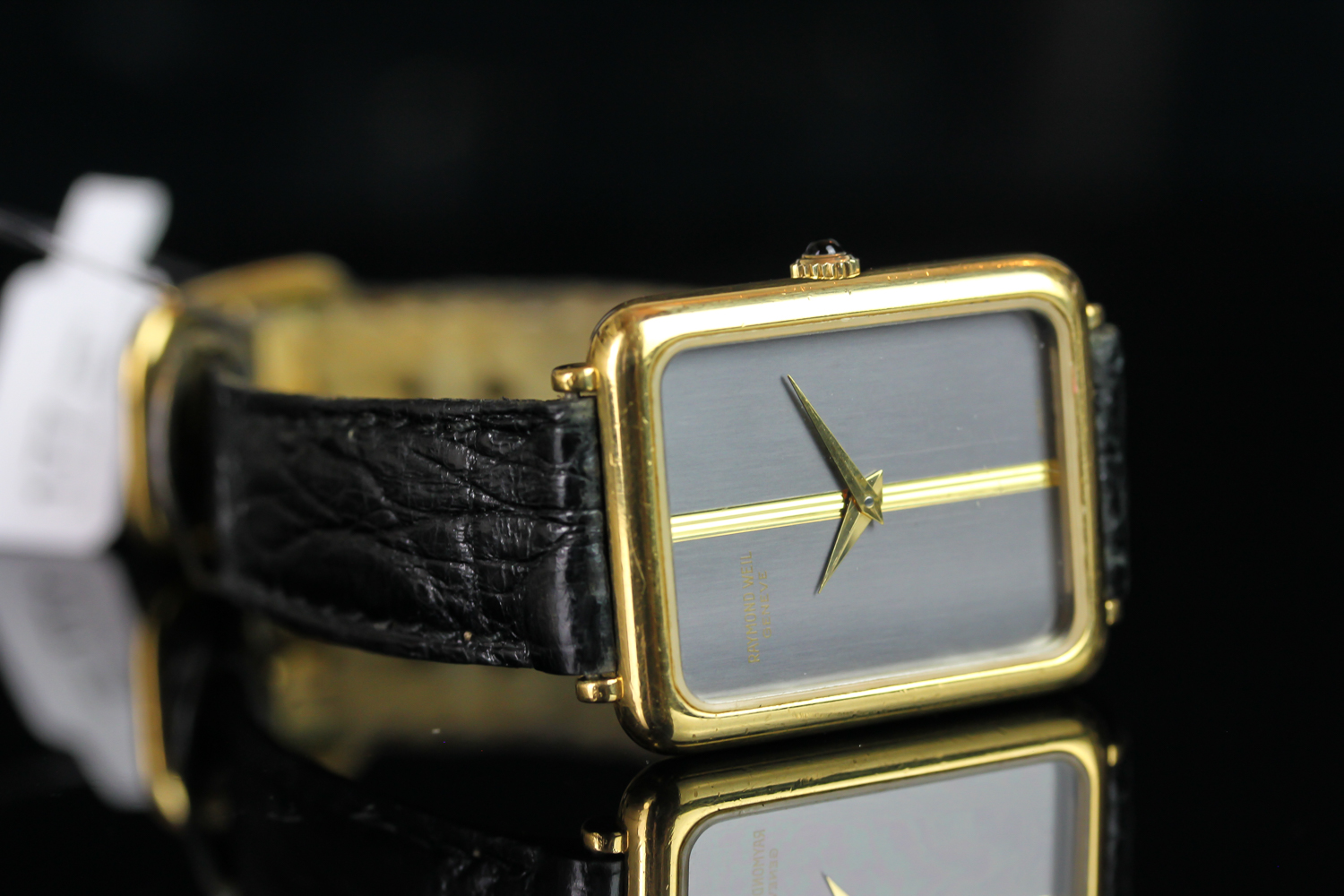 LADIES RAYMOND WEIL WRISTWATCH, rectangular two tone dial in 25mm case, inside is a manually wound - Image 2 of 4
