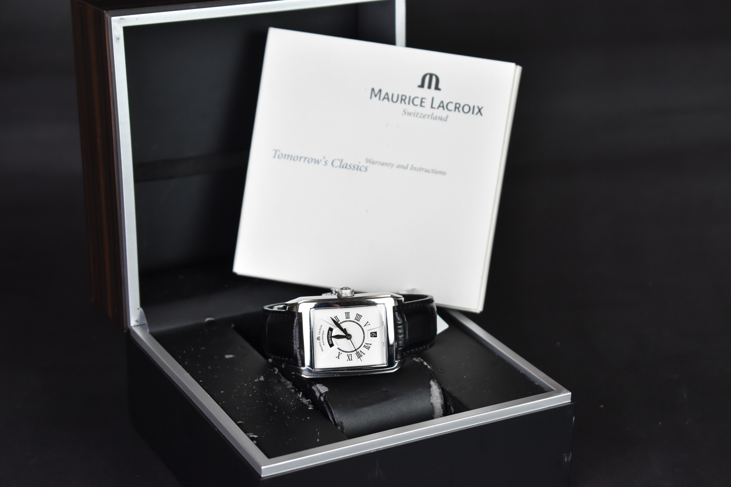 GENTLEMEN'S MAURICE LACROIX AQ19071, oblong, white dial with silver hands, black arabic markers, day - Image 5 of 5