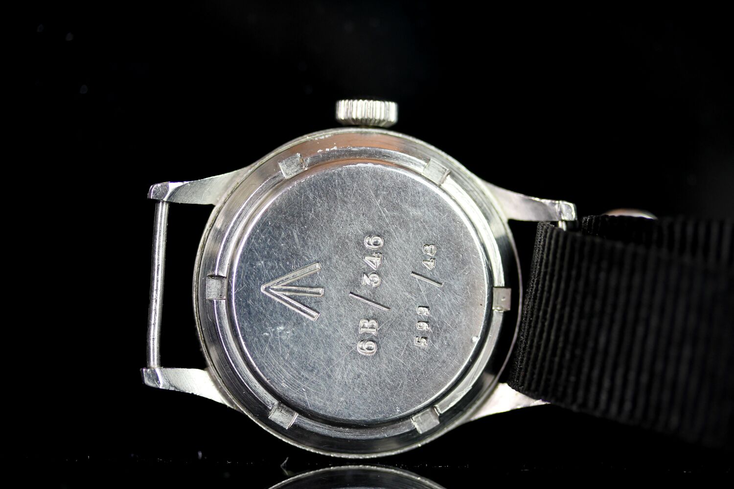 GENTLEMENS IWC MK Xl BRITISH MILITARY WRISTWATCH CIRCA 1948, circular black tritium crows foot - Image 2 of 2