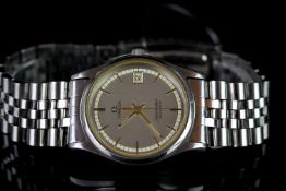 GENTLEMEN'S OMEGA SEAMASTER QUARTZ DATE WRISTWATCH, circular silver two tone dial with thin gold