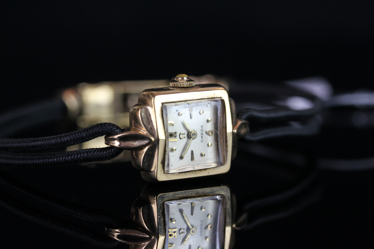 LADIES' OMEGA GOLD COCKTAIL WATCH, square off white dial with gold hour markers and gold hands, 16mm - Image 2 of 3