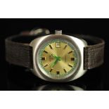 GENTLEMENS ELGIN SWISSONIC DATE WRISTWATCH, circular gold dial with green outer minute track and