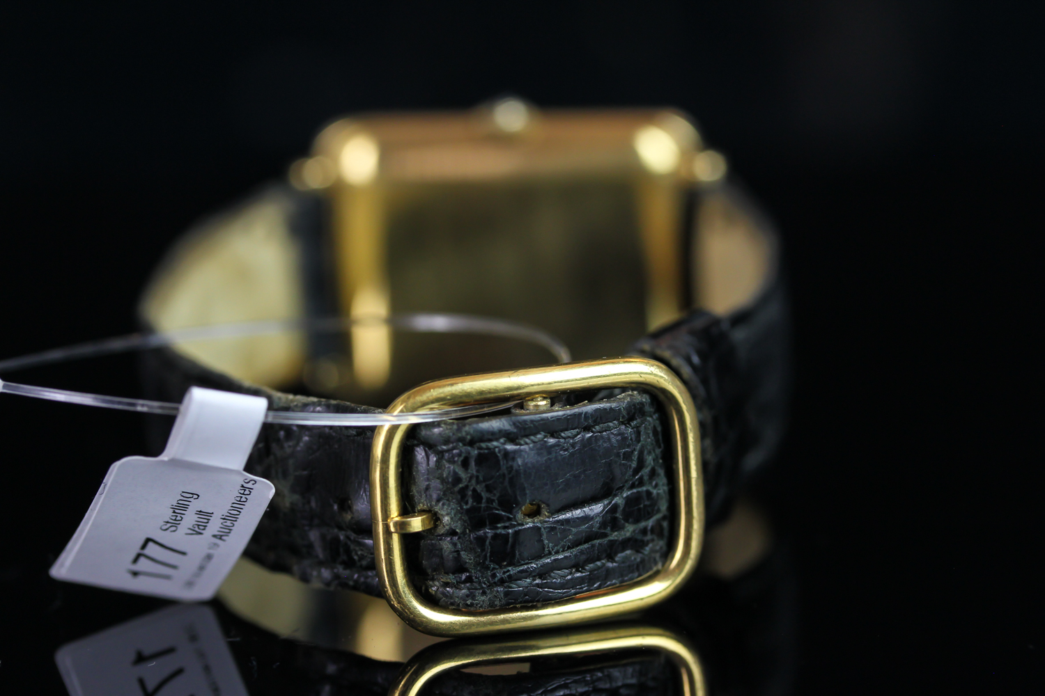 LADIES RAYMOND WEIL WRISTWATCH, rectangular two tone dial in 25mm case, inside is a manually wound - Image 3 of 4
