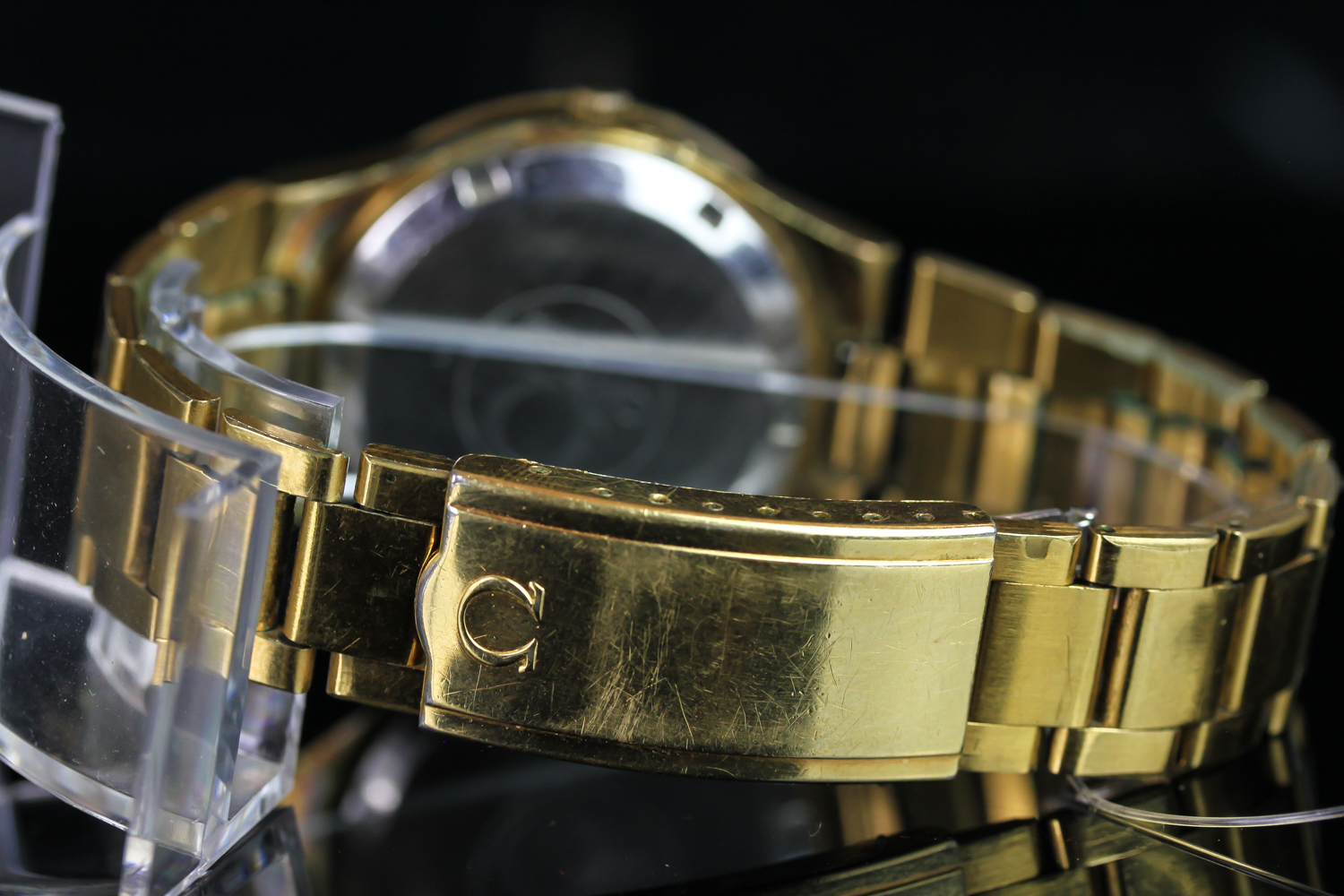 GENTLEMEN'S OMEGA GENEVE AUTOMATIC DATE WRISTWATCH, circular champagne dial with gold and black hour - Image 3 of 3