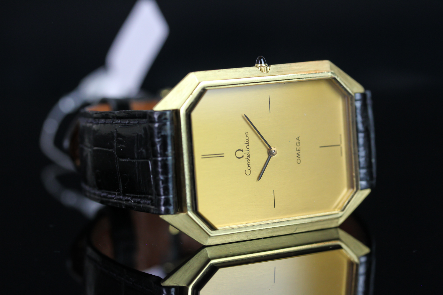GENTLEMEN'S OMEGA CONSTELLATION OVERSIZE WRISTWATCH, rectangular champagne dial with a raised - Image 2 of 4