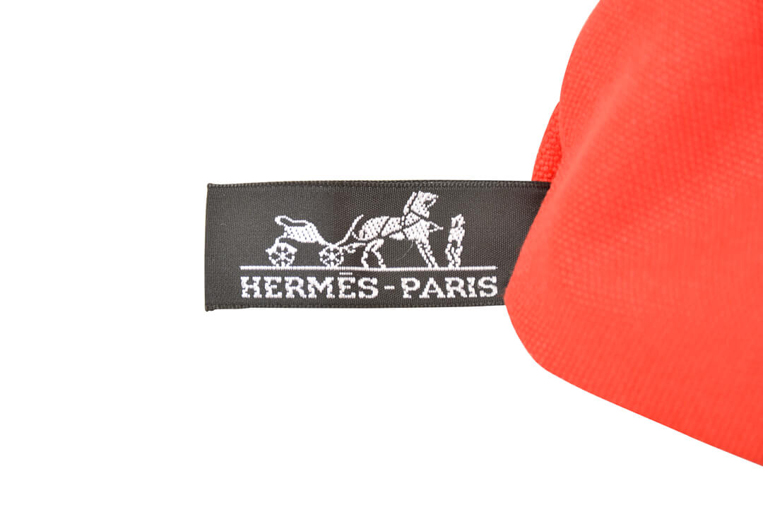Hermes Yachting PM Hand Pouch, canvas coral coloured puch, W 220 x H 150 x D 8mm, Hermes Zip and - Image 9 of 9