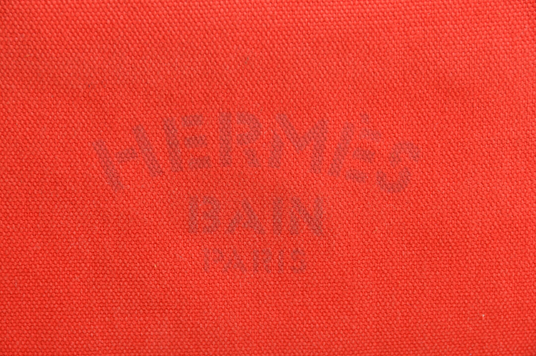 Hermes Yachting PM Hand Pouch, canvas coral coloured puch, W 220 x H 150 x D 8mm, Hermes Zip and - Image 7 of 9