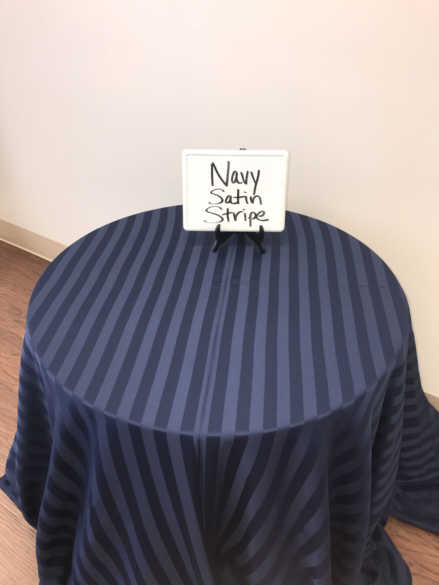 NAVY STAIN STRIPE 108 R