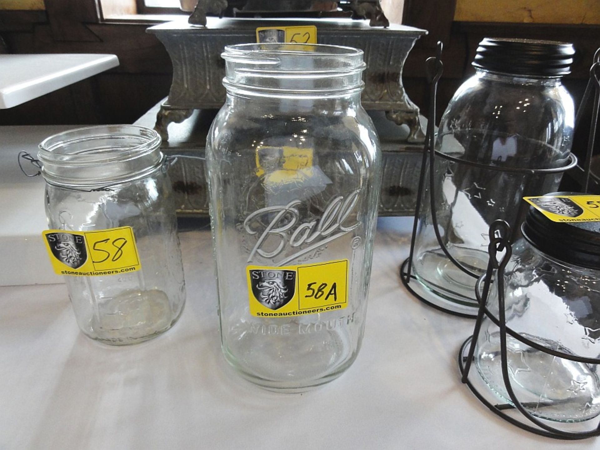 1/2 GAL MASON JARS