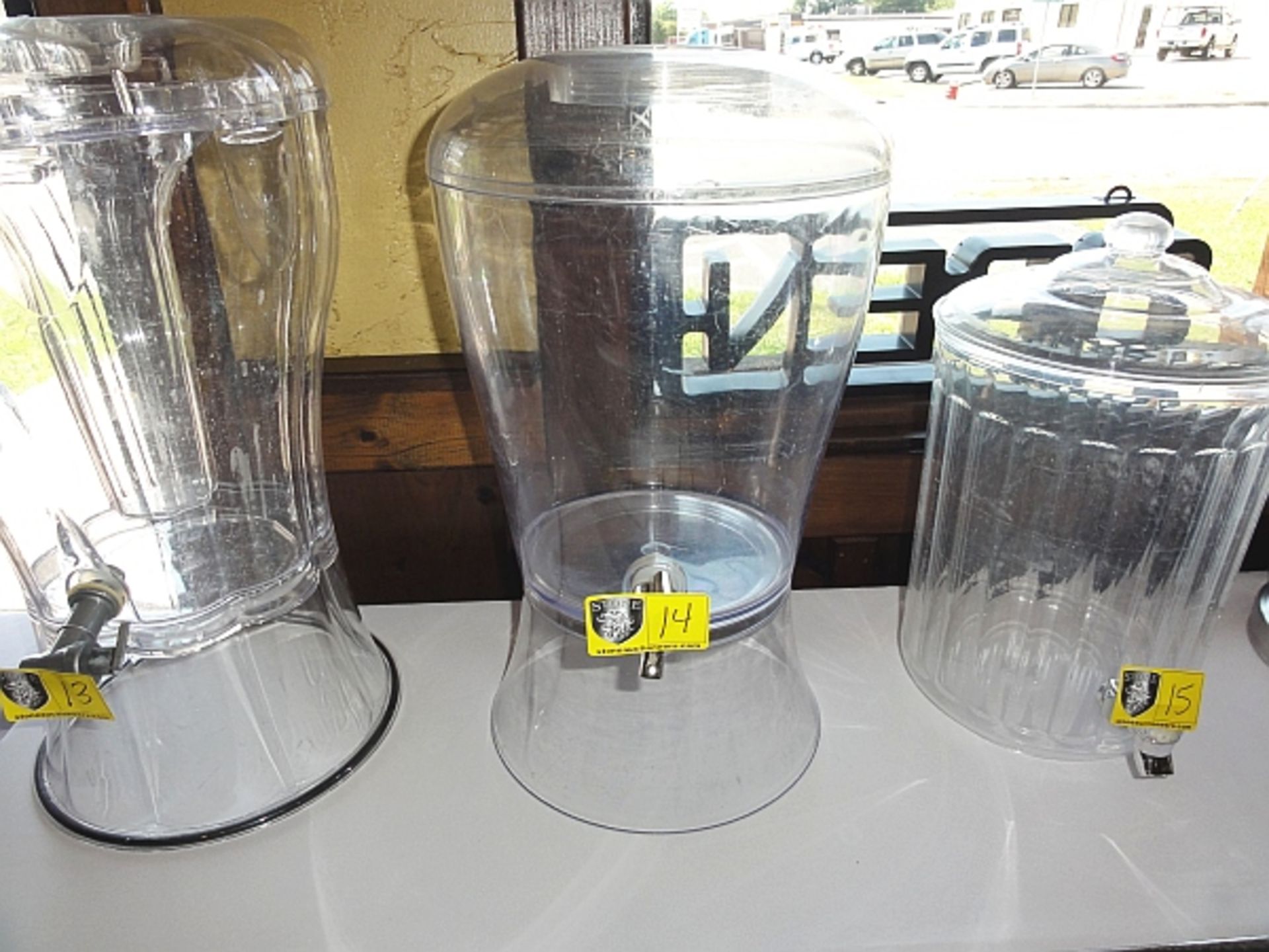 BEVERAGE DISPENSERS, CLEAR ACRYLIC, SMOOTH