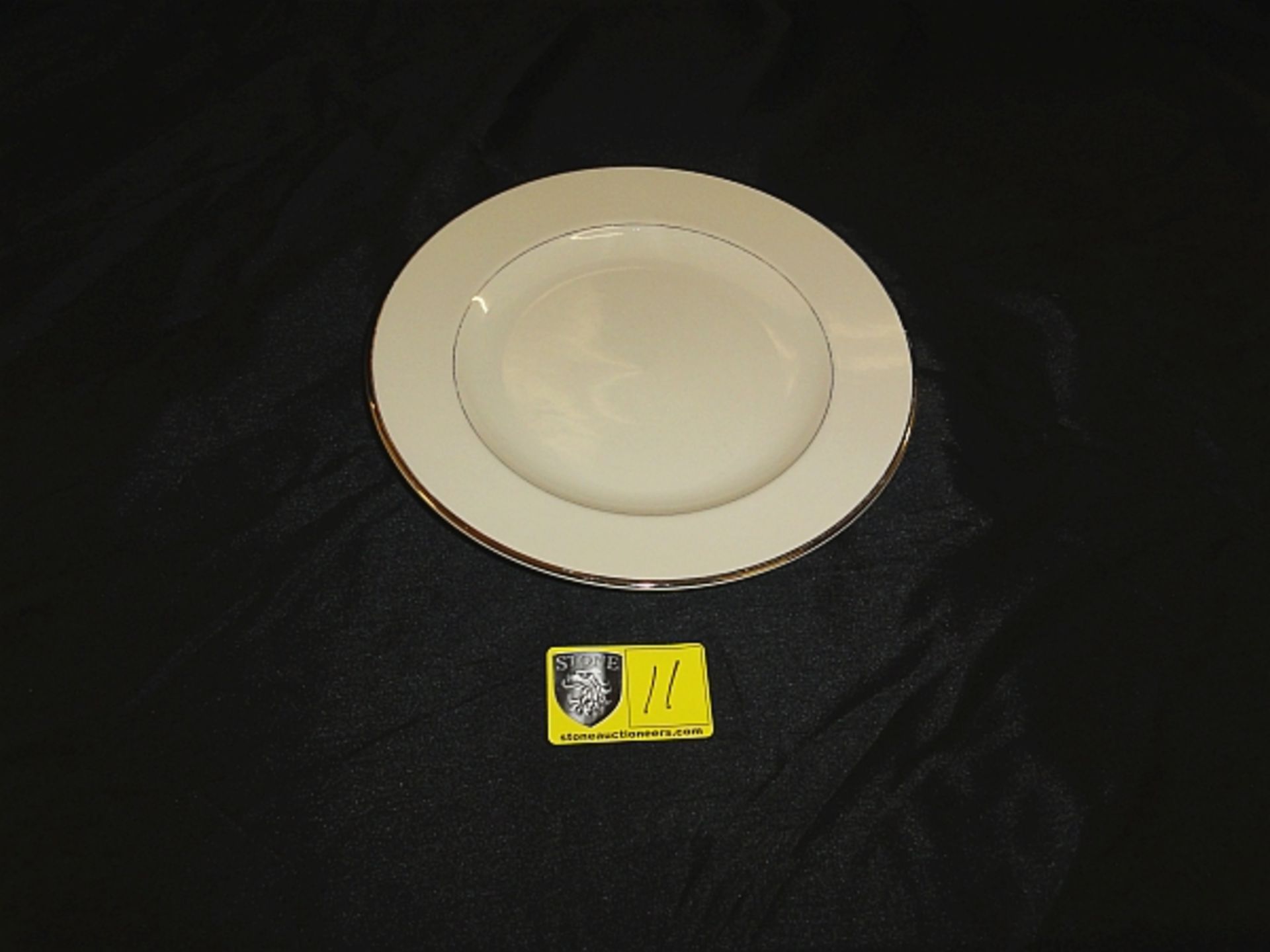 LOT OF 246 IVORY 10" DINNER PLATE W/ GOLD RIM- LOT COME IN 12 MICROWIRE CRATES BILLED @ $18 EA.