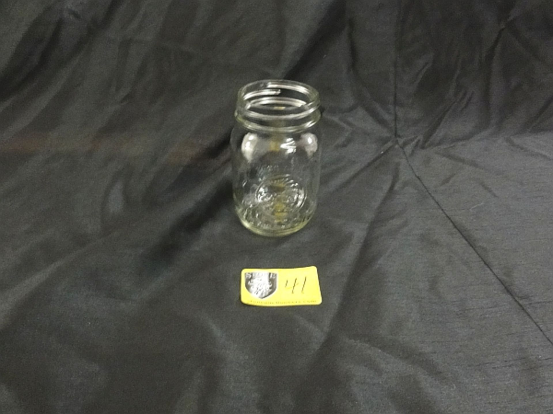 LOT OF 254 MASON JARS- LOT COMES IN 10 CRATES BILLED @ $15 EA