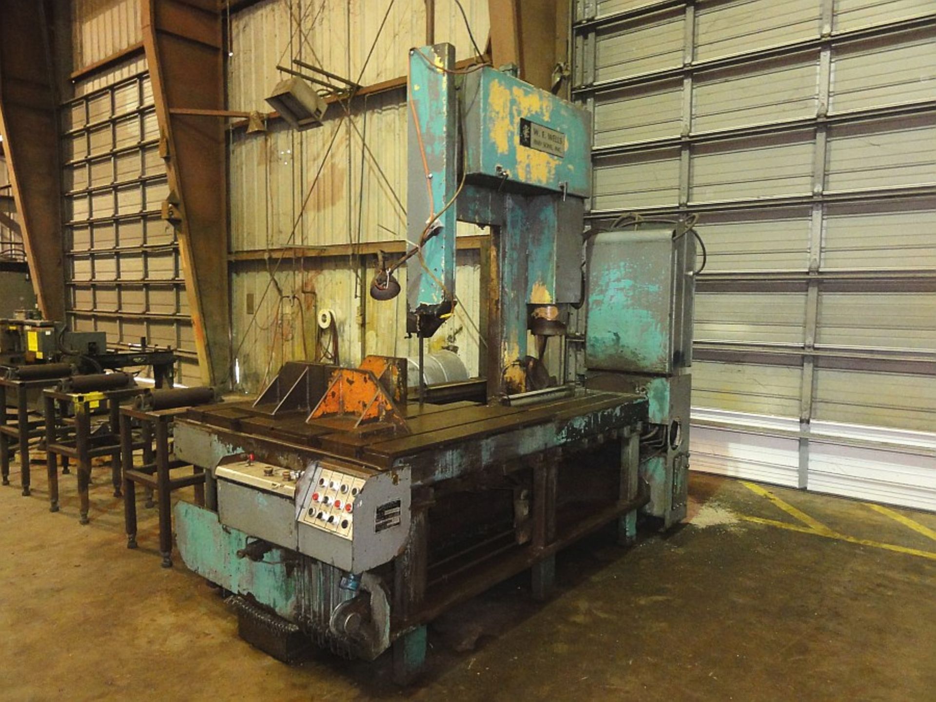 W. F. Wells Vertical Tilt/Miter Frame Bandsaw, Model VCO2535, 25" x 35" Capacity, 19-3"x 1.5" x .05" - Image 3 of 3