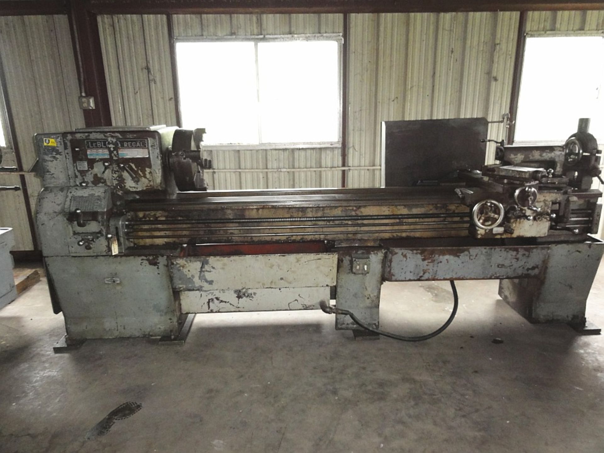 LeBlonde Engine Lathe, 17" Swing x 80" Centers, 102" Bed, 15" 4-jaw Chuck, Taper Attachment,