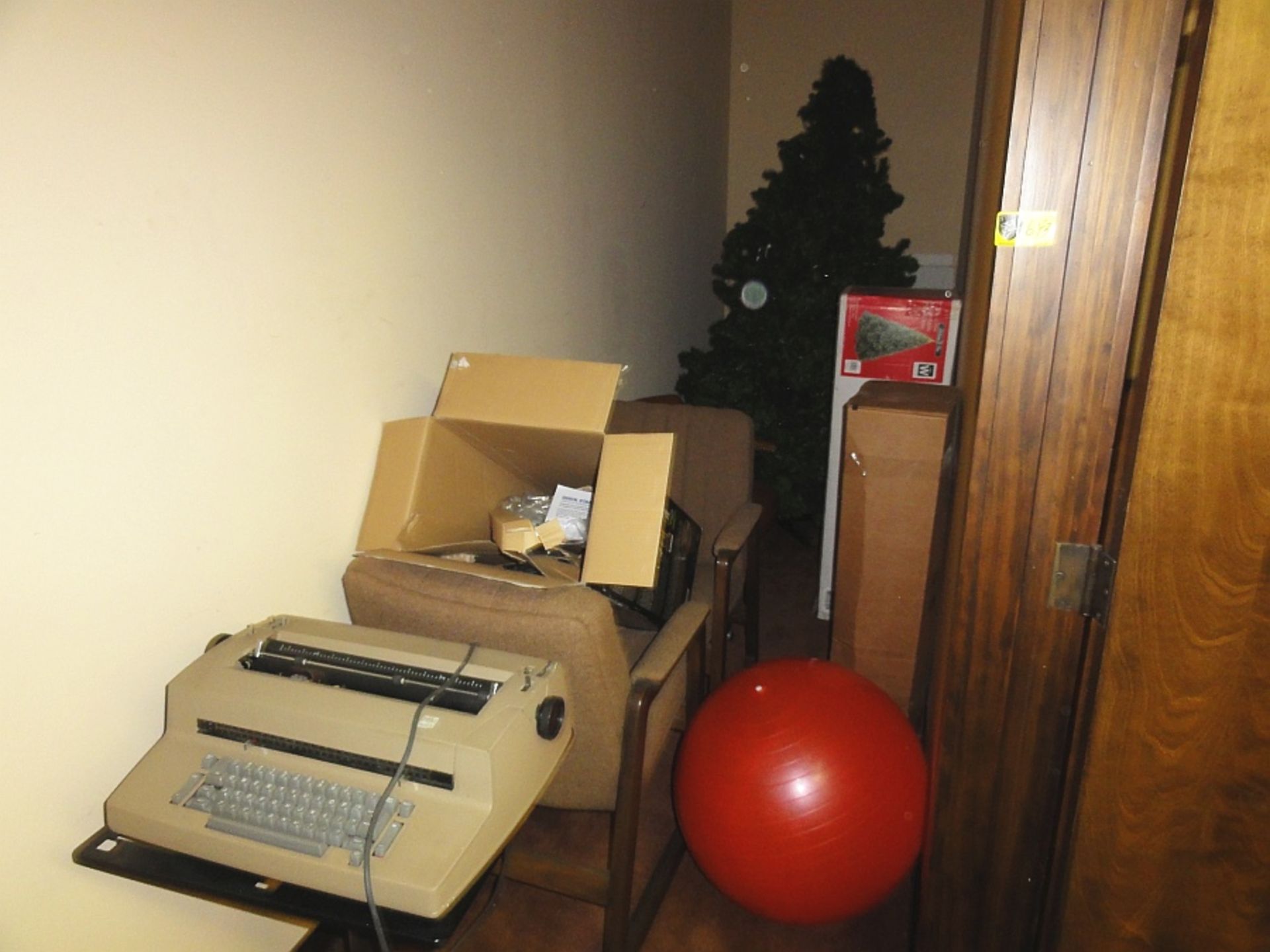 Storage Room & Contents w/ Christmas Decor