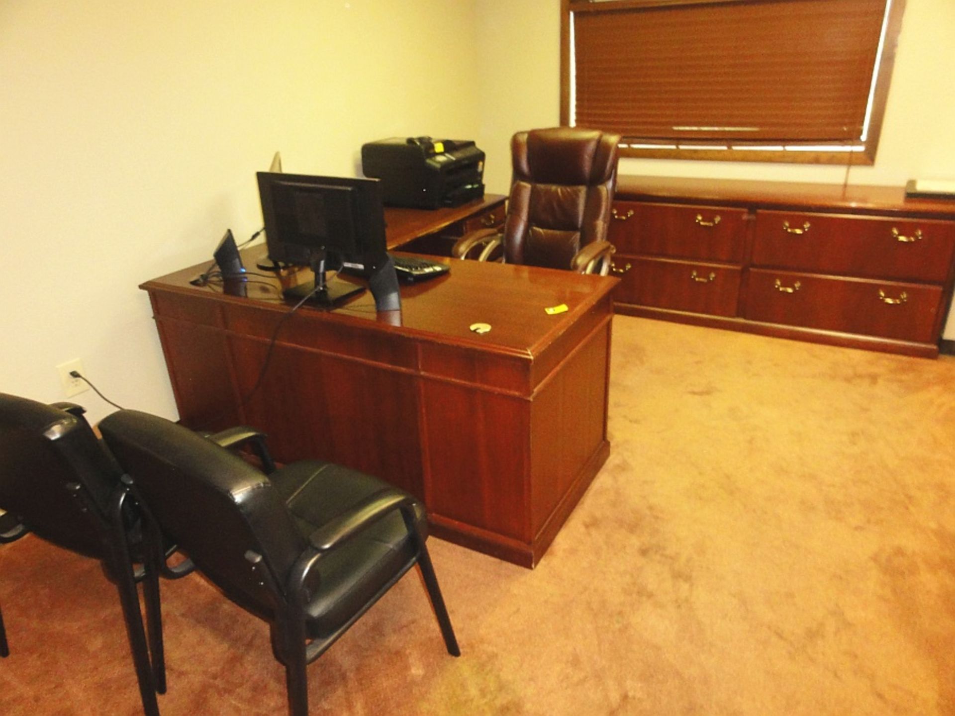 Desk w/ Return, Credenza, Executive Chair & 2 Guest Chairs