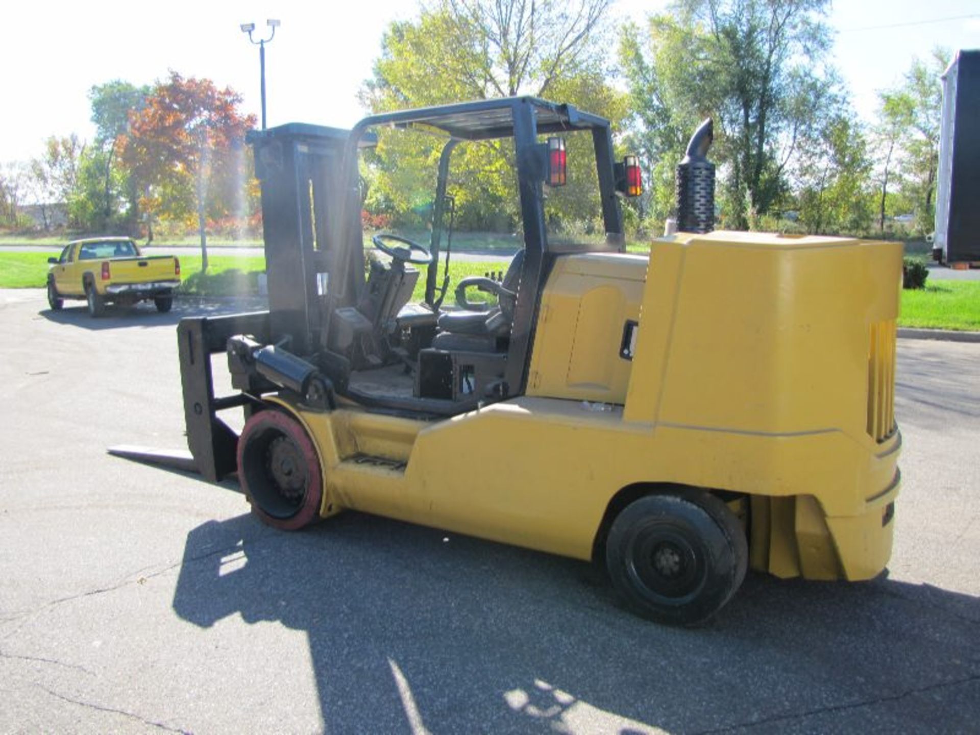 Elwell-Parker Model ESI300 30,000 LBS. LP FORKLIFT, Capacity 30,000 LBS., Load Center 24” - Image 7 of 9