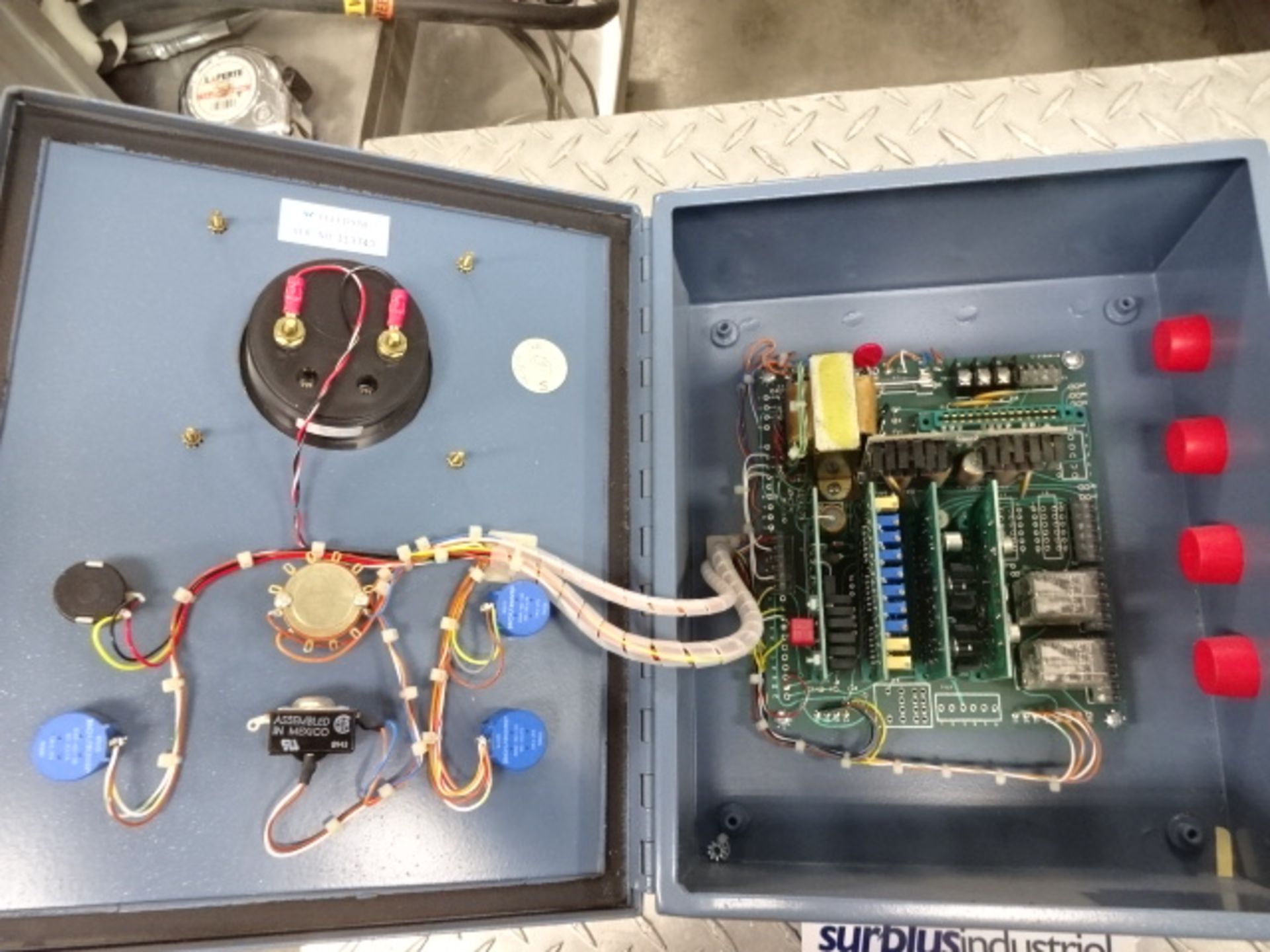 Thermal Conductivity Analyser - Image 3 of 4