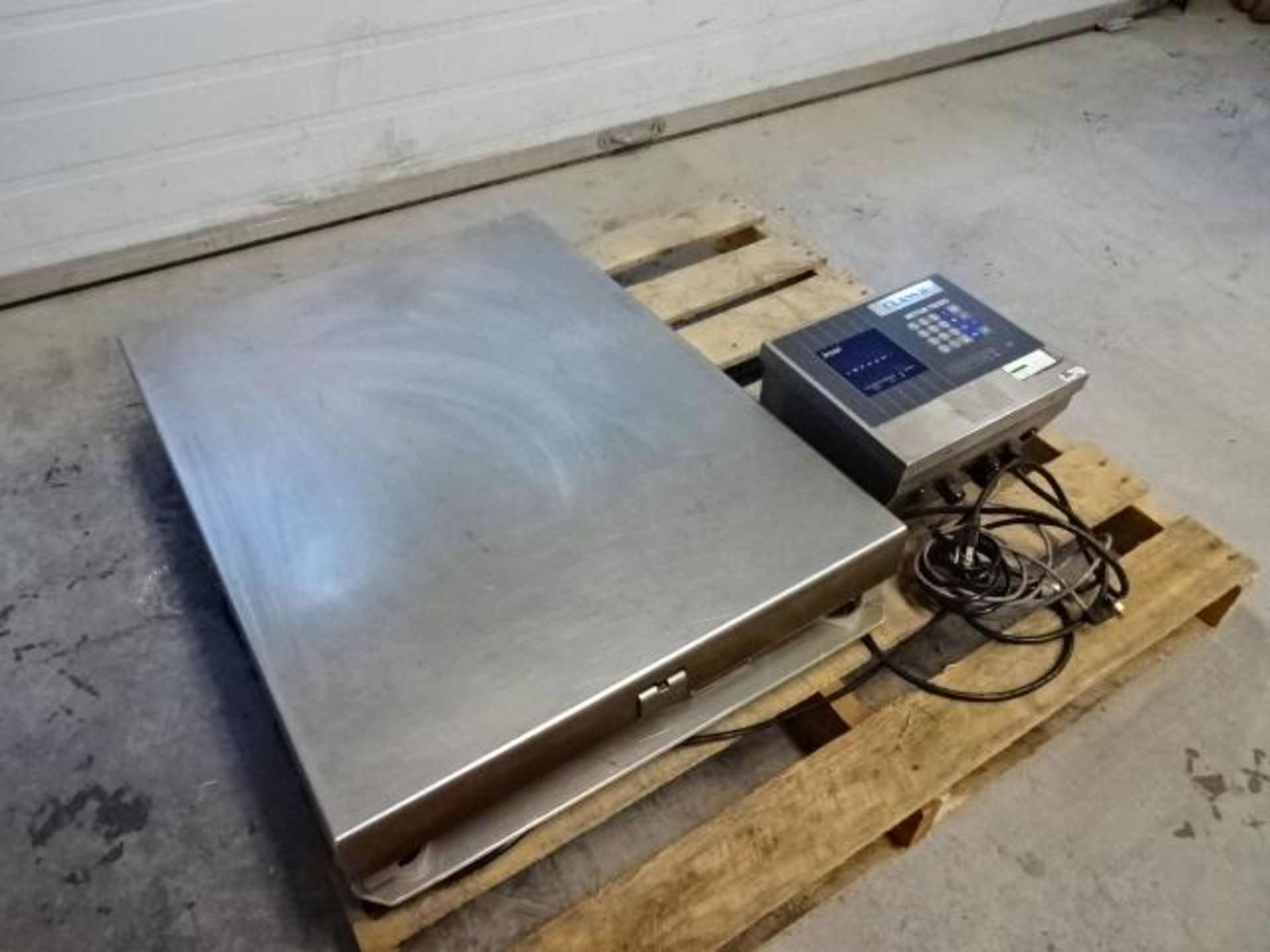 Stainless steel toledo scale 300 kg tray 24 x 32 - Balance toledo en acier inoxydable 300 kil