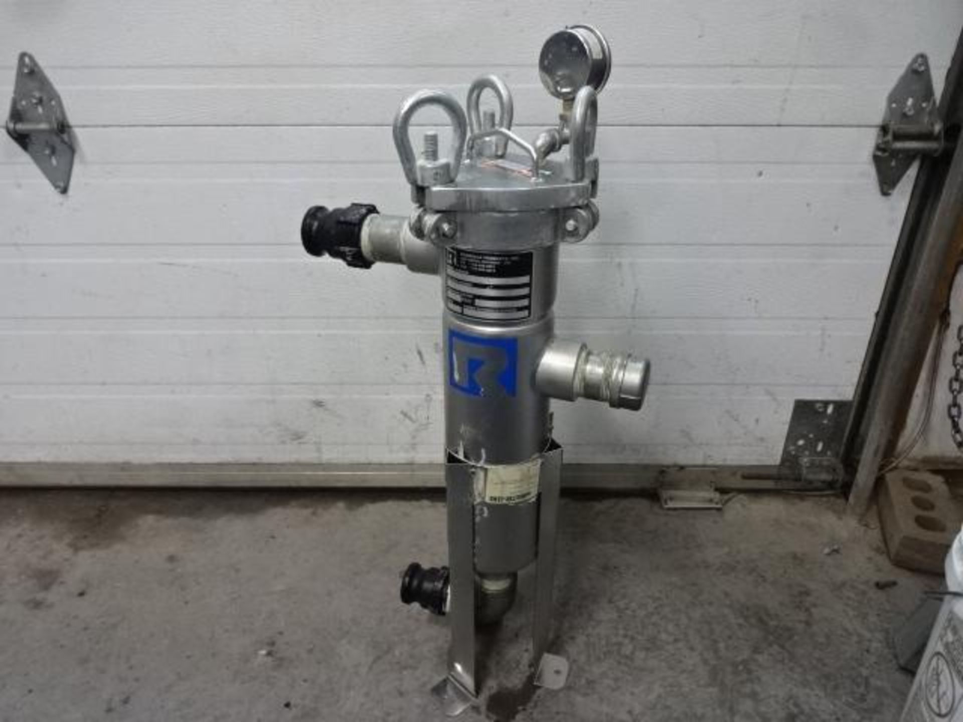 Stainless steel pressure filter - Filtre a pression en inox