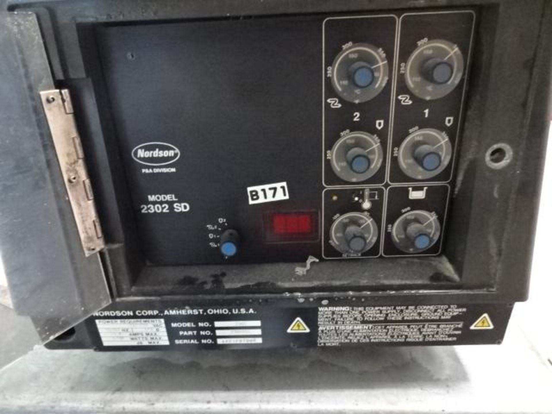 Nordson 2302 hot cast iron unit - Nordson 2302 unité de fonte chaude - Image 4 of 5