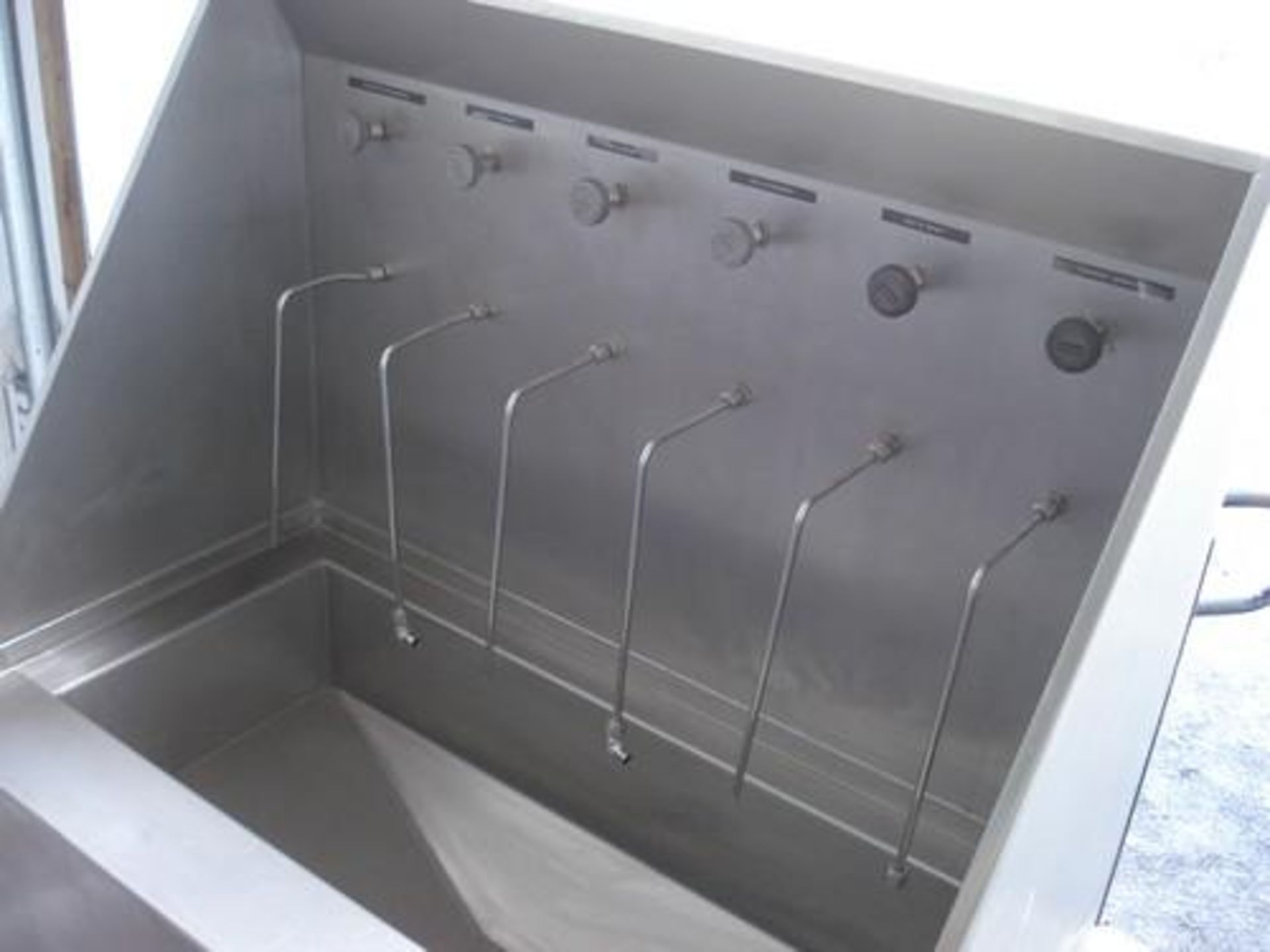 Washbasin / stainless shower - Lavabo/douche stainless - Image 3 of 4