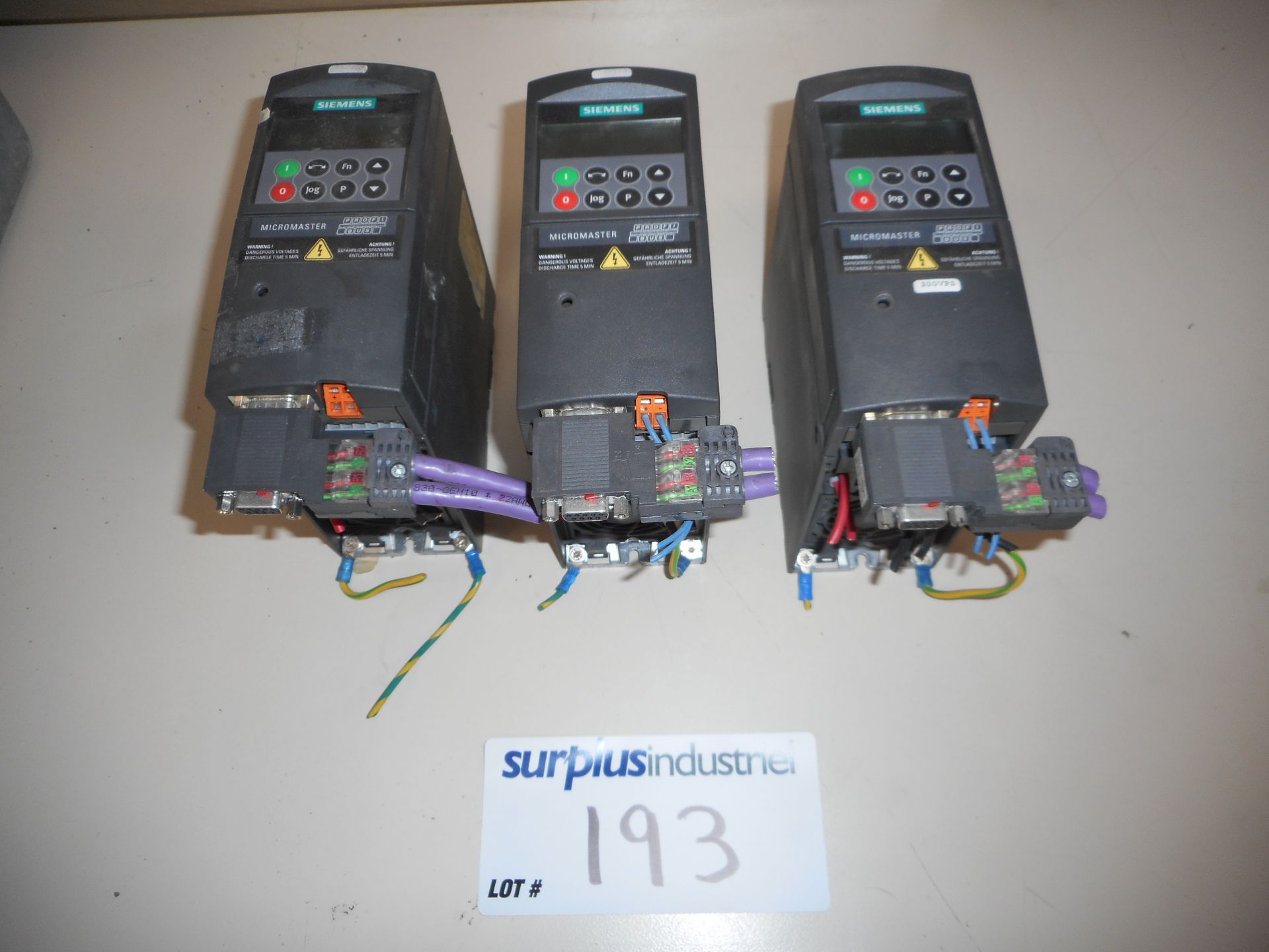 LOT OF 3 SIEMENS DRIVE MICROMASTER