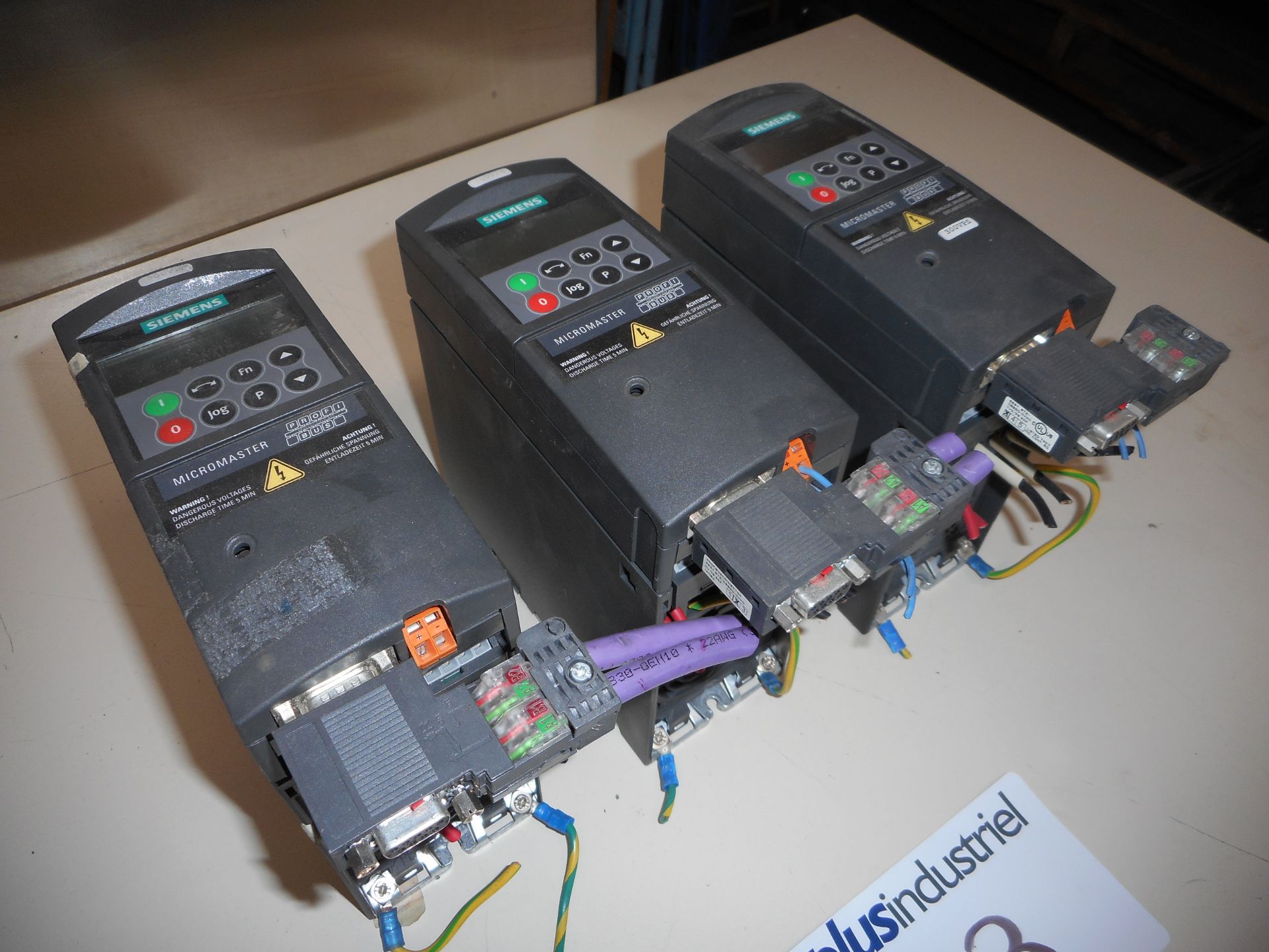 LOT OF 3 SIEMENS DRIVE MICROMASTER - Image 2 of 3