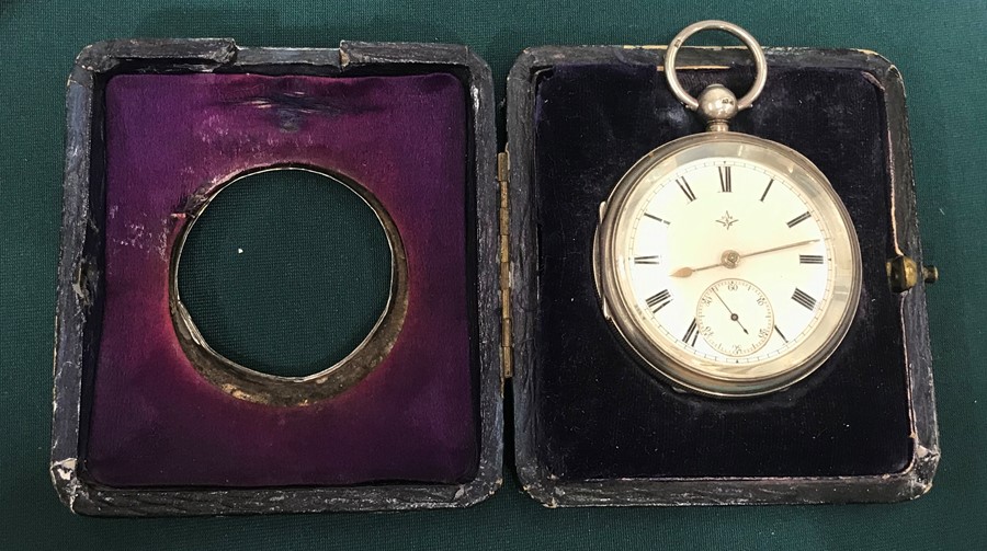 Silver pocket watch in a silver case frame - Image 3 of 5