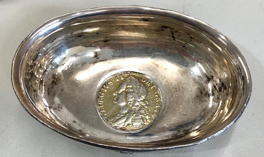 Selection of silver items includes silver vinaigrette etc - Image 2 of 5