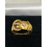 18ct gold diamond buckle ring weight of ring 3g