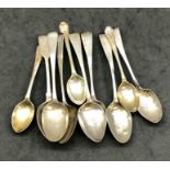 Selection of antique silver tea spoons weight 146g