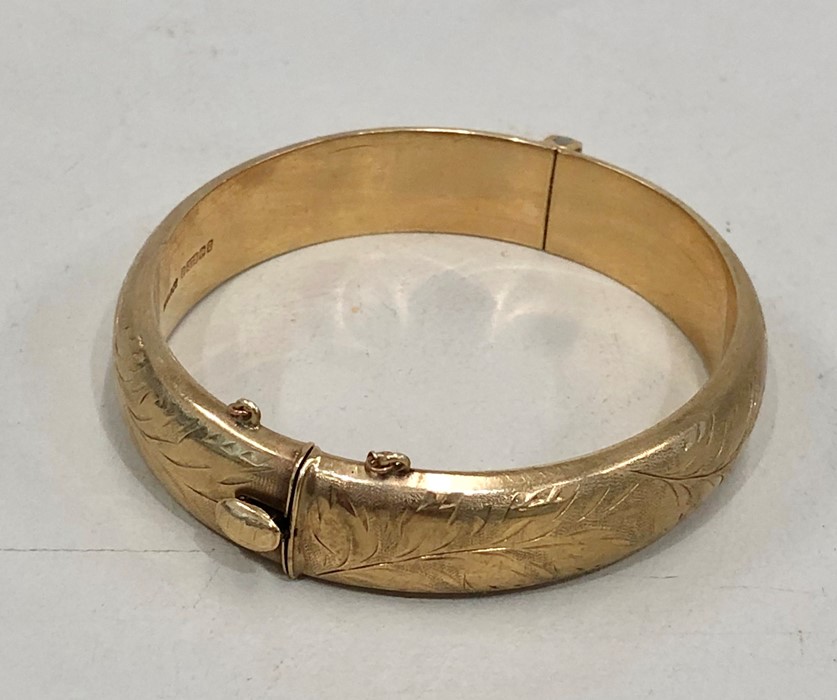 9ct Gold bangle hallmarked 9.375 weight 33.4g - Image 2 of 3