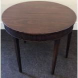 Victorian mahogany flip top breakfast table measures approx height 71.5cm width 91cm (open) 45cm (cl