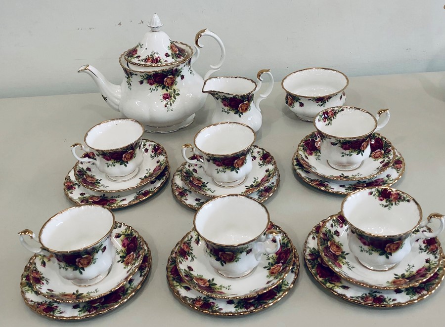 Royal Albert tea service - Image 2 of 2