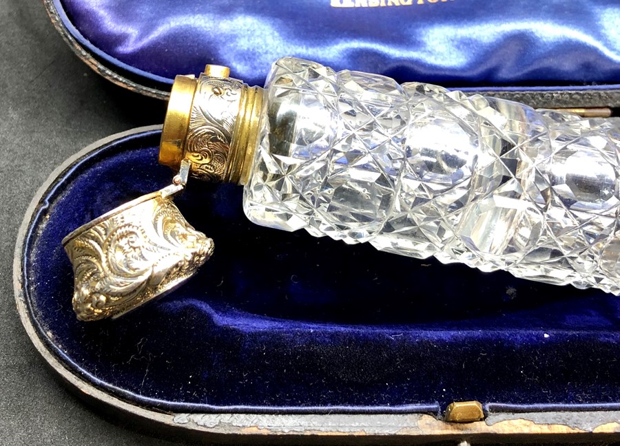 Fine Victorian silver double ended scent bottle in original box all in great original condition bott - Image 5 of 6