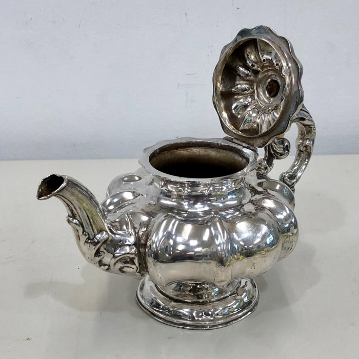 Fine antique continental silver teapot weight 437g - Image 4 of 8