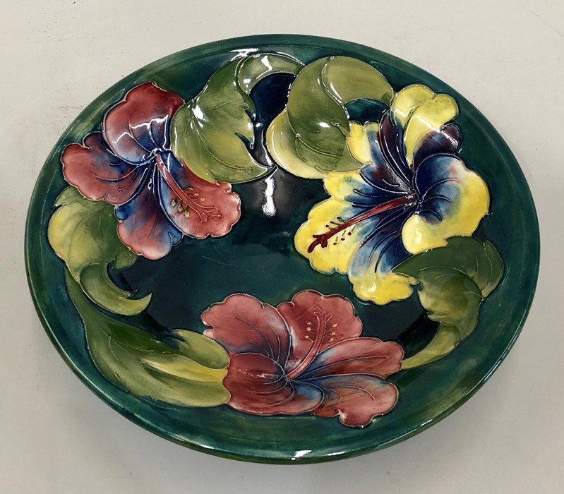 Moorcroft fruit bowl measures approx 24.5cm tdia - Image 3 of 4