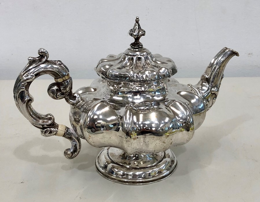 Fine antique continental silver teapot weight 437g - Image 2 of 8