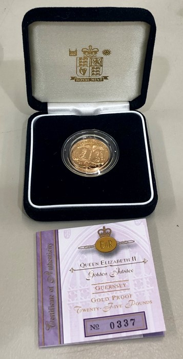 Royal mint 2002 Queen Elizabeth golden jubilee Guernsey gold proof £25 box and certificate