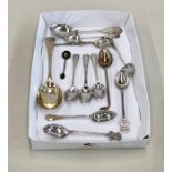 Selection of silver spoons weight 177g