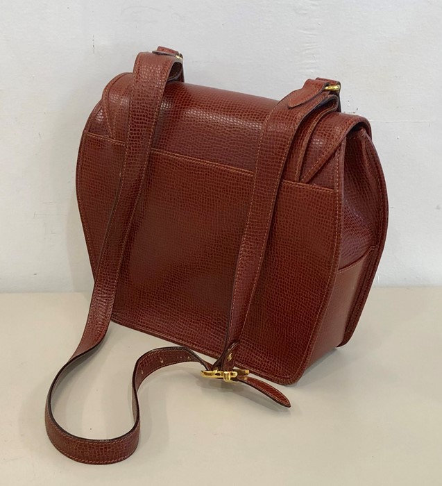 Vintage ladies leather Burberry London bag in good condition - Image 2 of 2