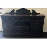 Mahogany sideboard measures approx height 120cm depth 56cm width 180cm