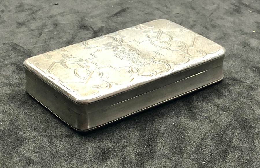 Antique 19 century French silver snuff box french silver hallmark measures approx 7.5cm by 4.5cm and - Image 2 of 6