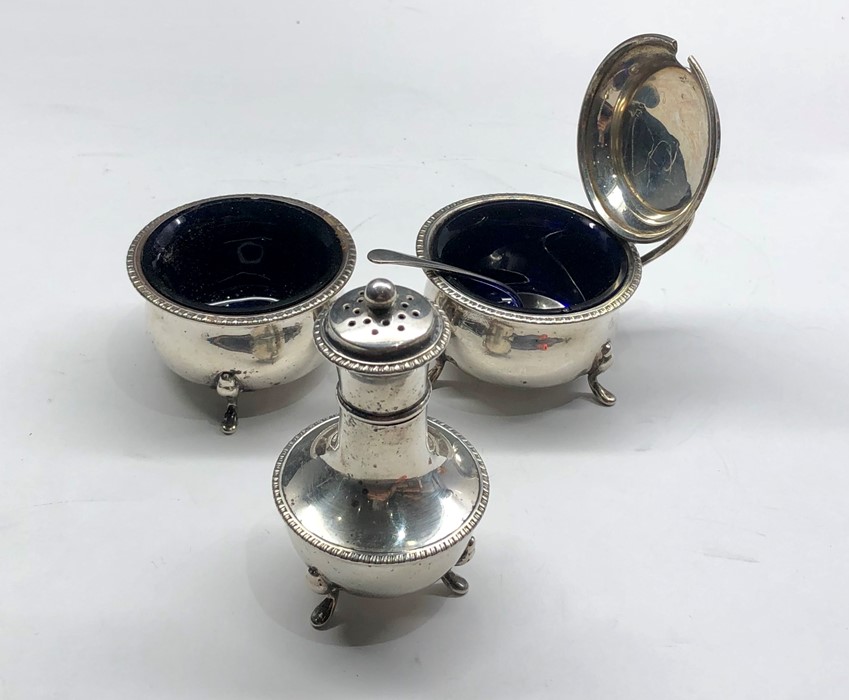 silver cruet set with blue glass liners Birmingham silver hallmarks - Image 3 of 4