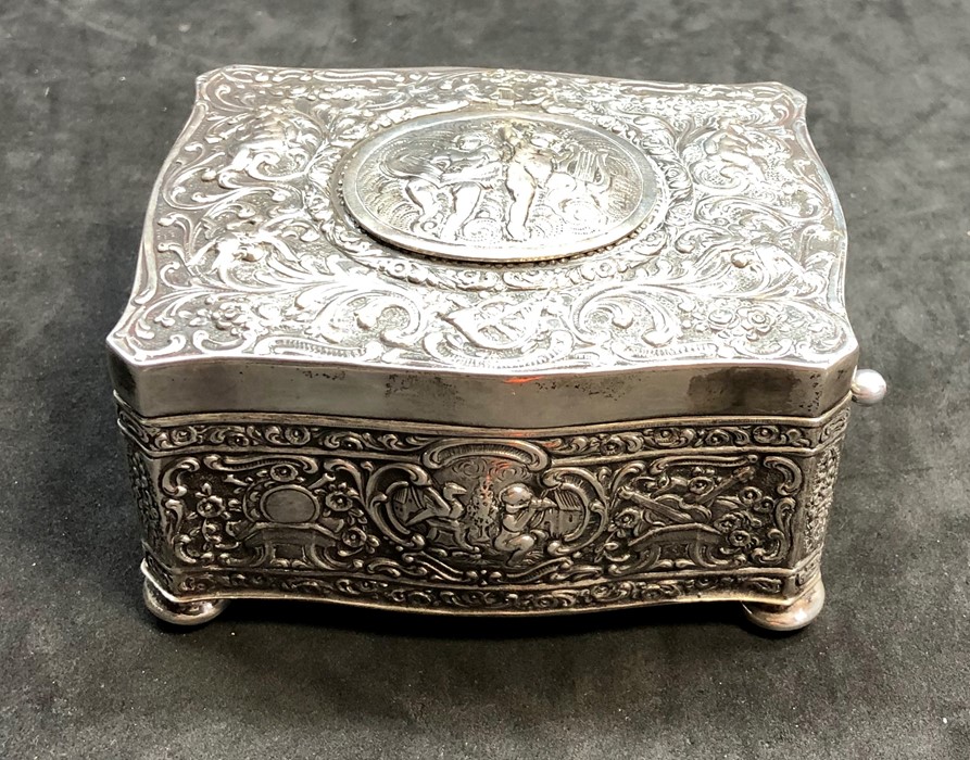 Fine continental silver singing bird box measures approx 107mm by 80mm height approx 85 mm winds and - Image 6 of 8