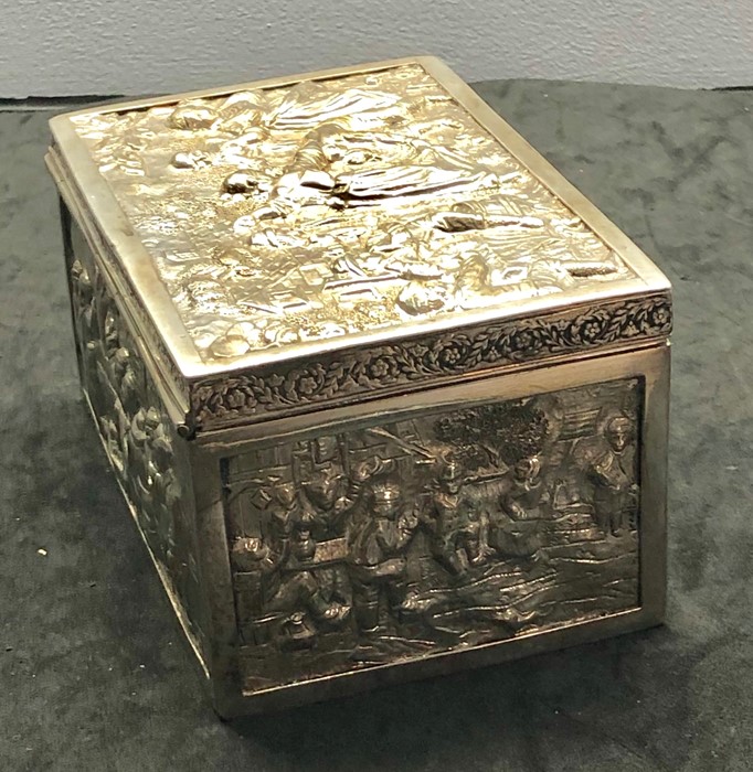 Ornate embossed Dutch silver box all silver with dutch silver hallmarks measures approx 15cm by - Image 6 of 9