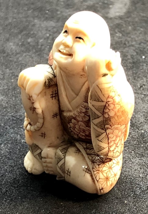 Fine Signed Japanese Netsuke fig measures approx height 50mm - Image 4 of 8