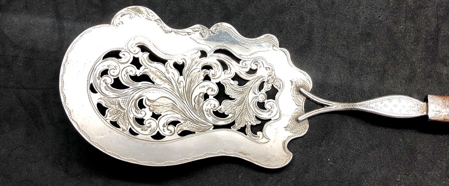 Antique dutch silver and banded agate handle server - Image 3 of 7